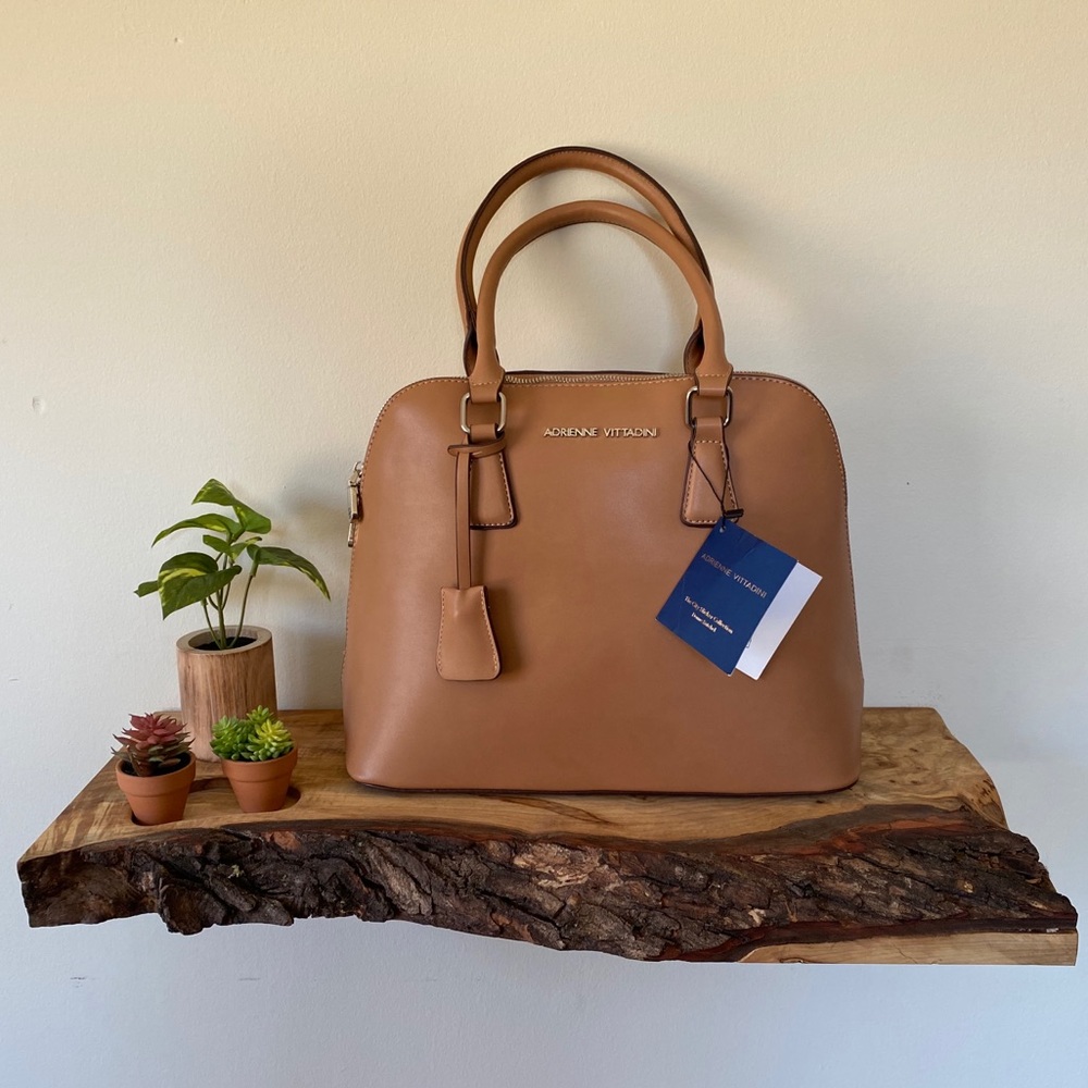BNWT Adrienne Vittadini Handbag